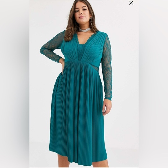 NWT ASOS Green Midi Dress with Lace’ Long Sleeves and Pleats - Picture 4 of 5